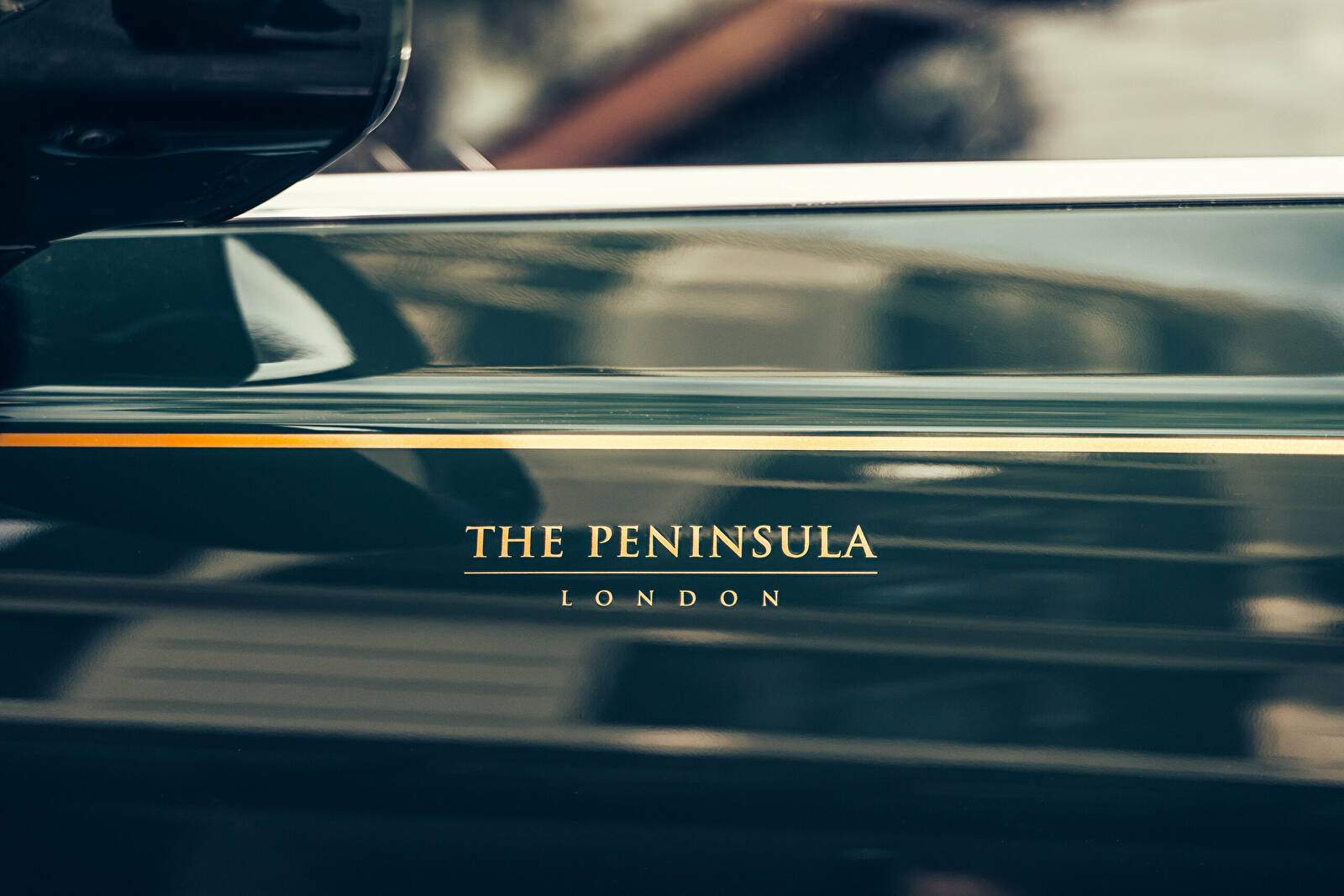 Bentley Bentayga Hybrid « Peninsula London » (2024),  ajouté par fox58