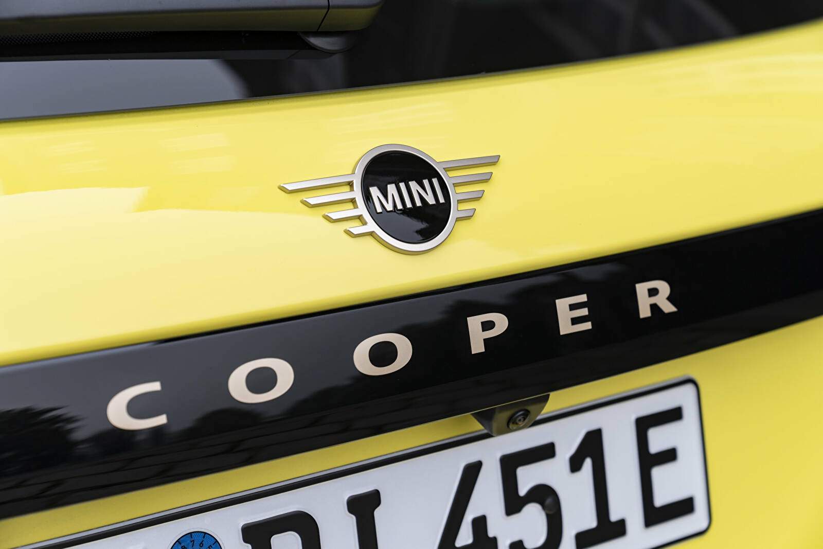Mini Cooper IV E (J01) (2023),  ajouté par fox58