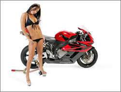 Honda CBR 1000RR & Sexy Girl, ajouté; par MissMP