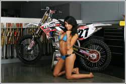 Honda & Sexy Girl, ajouté; par MissMP