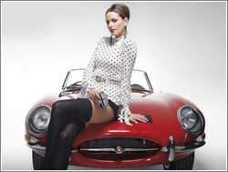 Jaguar Type E Cabriolet & Sexy Girl, ajouté; par MissMP